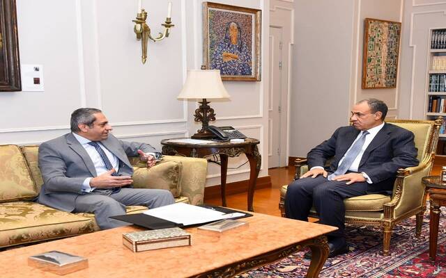 بدر عبد العاطي وزير الخارجية والهجرة وشئون المصريين بالخارج و المهندس خالد عباس رئيس مجلس الإدارة والعضو المنتدب لشركة العاصمة الإدارية للتنمية العمرانية