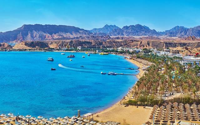 محافظ جنوب سيناء: نتطلع لزيادة الوفود السياحية الصربية إلى شرم الشيخ