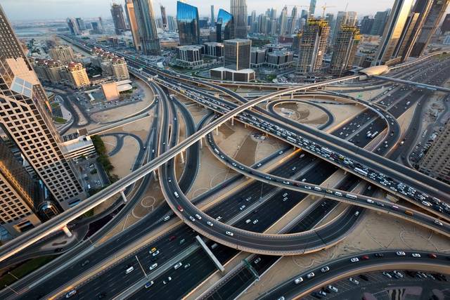 ما هي أخطر 5 شوارع في دبي عام 2015 سنيار