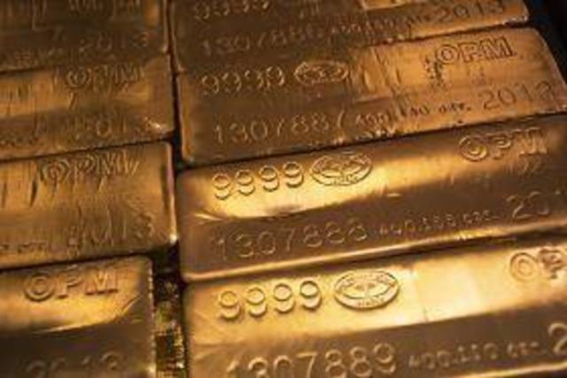 الذهب يتذبذب عند 1300 دولار بعد الانتخابات اليونانية