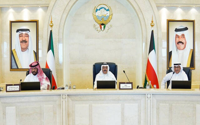 "الوزراء الكويتي" يعتمد مرسوماً لفض دور انعقاد مجلس الأمة