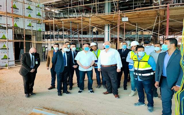 وزير الطيران المدنى المصري يتابع أعمال مشروع توسعة مطار سفنكس الدولي