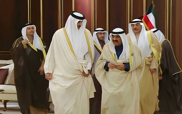 أمير دولة الكويت ونظيره القطري