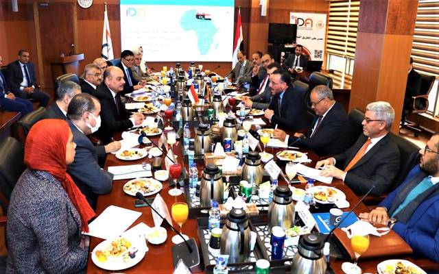 مصر وليبيا تناقشان التعاون في إنشاء المجمعات الصناعية وتعميق التصنيع المحلي