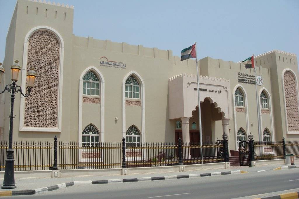 الغرفة التجارية بالشارقة ترفع مستوى الخدمات الذكية لمواجهة كورونا الغرفة التجارية بالشارقة ترفع مستوى الخدمات الذكية لمواجهة كورونا