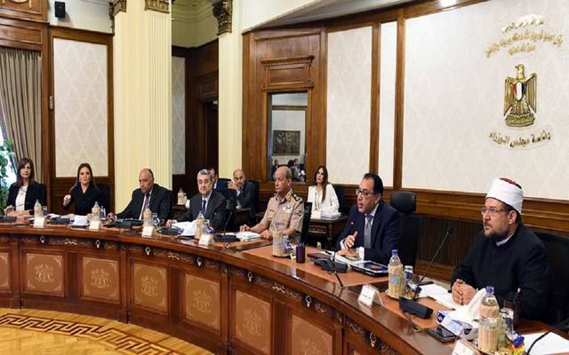 الحكومة المصرية تعتمد قرضاً ومنحة من البنك الأوروبي والوكالة الإسبانية