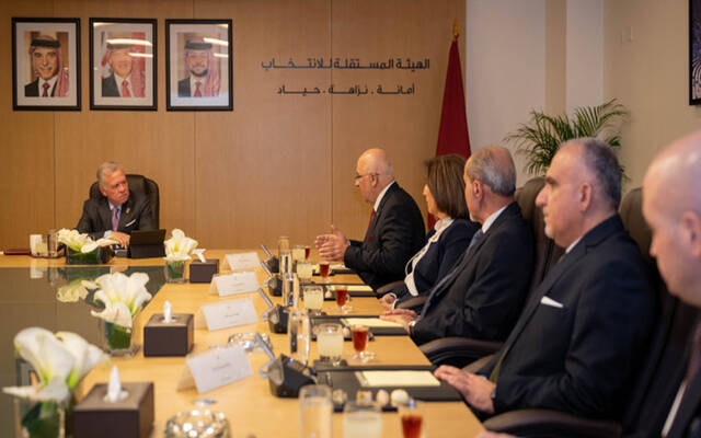 جانب من لقاء الملك عبد الله الثاني ملك الأردن رئيس مجلس مفوضي الهيئة المستقلة للانتخاب موسى المعايطة