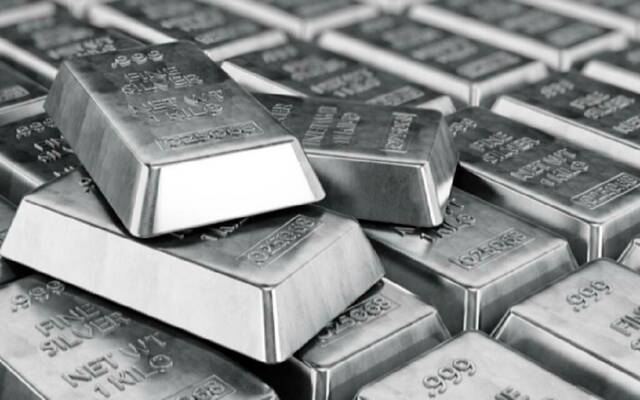 الدولار يرفع أسعار الفضة في مصر.. وعيار 999 يسجل 147 جنيهاً