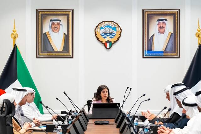 خلال الاجتماع