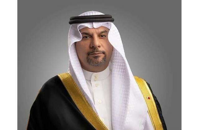 وزير بحريني: قرار تراخيص نقل المخلفات سيدخل حيز التنفيذ بعد ثلاث أشهر من صدوره