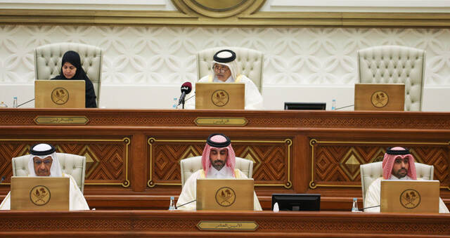 خلال الاجتماع