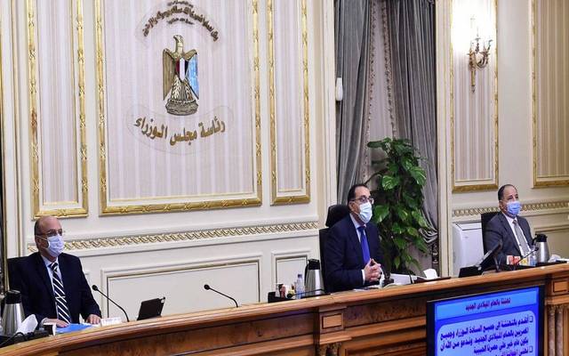 Egypt approves deal with French firm to operate electric train project
