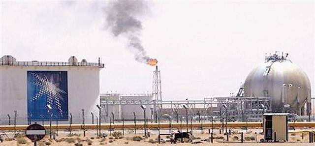 الاقتصاد السعودي آمن من انخفاض أسعار النفط في ظل سياسة التحفظ 