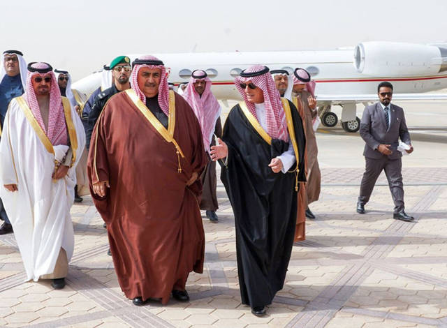 بالصور.. وزير خارجية البحرين في ضيافة الجبير بالرياض