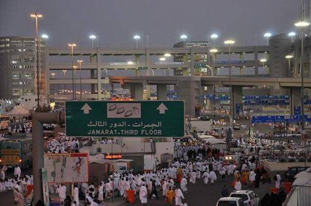 أكثر من ألف مهندس وفني ينفذون خطة السعودية للكهرباء لحج هذا العام
