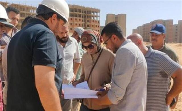 الإسكان: تسليم قطع أراض صناعية بمساحة 25000 م2 بمدينة السويس الجديدة