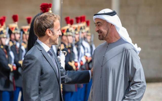محمد بن زايد ورئيس فرنسا يعقدان جلسة مباحثات لتطوير التعاون بمجالات بينها الطاقة