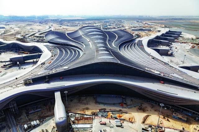 569 ألف طن حجم البضائع المنقولة جواً عبر مطارات أبوظبي خلال 2019