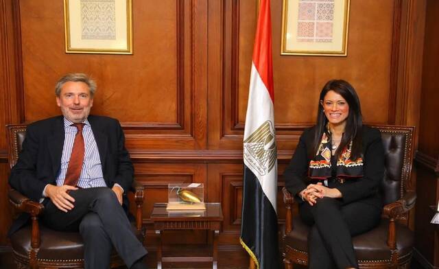وزارة مصرية: اتفاقية مع إيطاليا لدعم المناطق الصناعية للجلود والأثاث فنياً