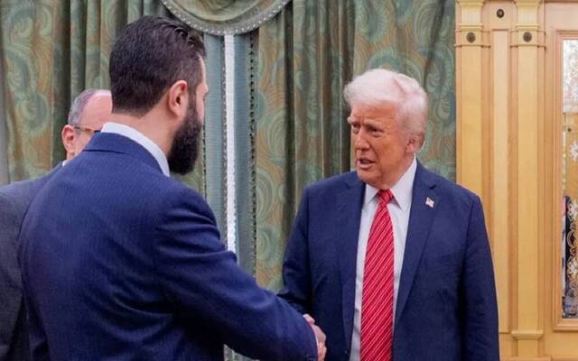 الرئيس دونالد ترامب ونظيره السوري أحمد الشرع