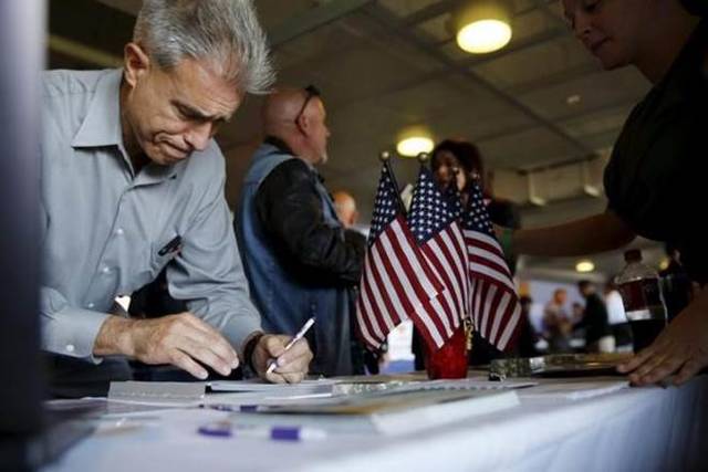 US jobless claims decline by 1,000