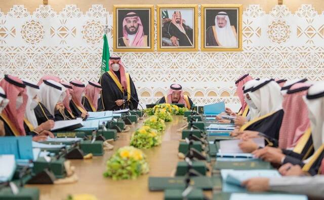 خلال ترأس خادم الحرمين الشريفين الملك سلمان بن عبدالعزيز آل سعود  مجلس الوزراء