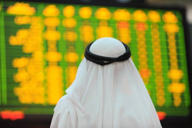 UAE markets open lower on real estate, banks stocks