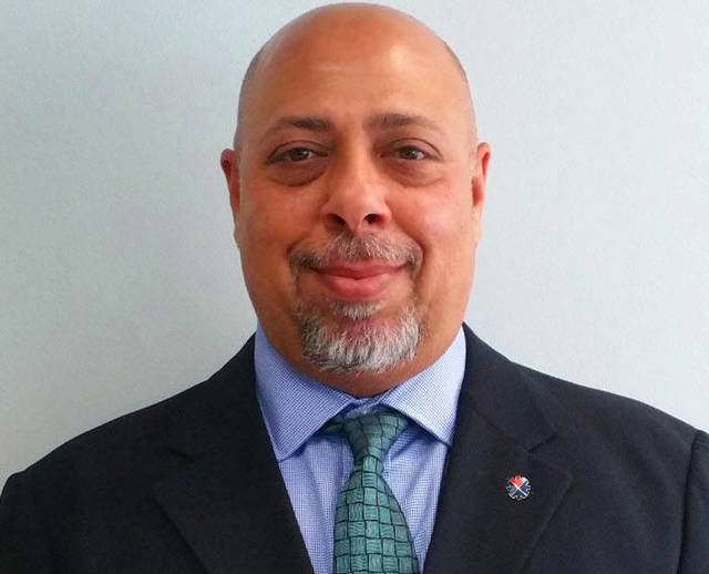عمر خان يشرف على إدارة السيولة في البنك التجاري الدولي