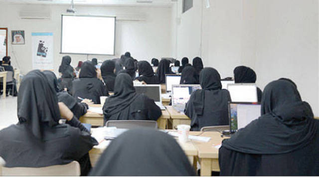 السعوديات يتفوقن على أنفسهن في ثالث مراحل تأنيث المتاجر النسائية النسائية