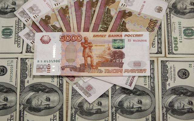 المركزي الروسي يؤكد ضرورة فك ارتباط سعر صرف الروبل بالدولار واليورو