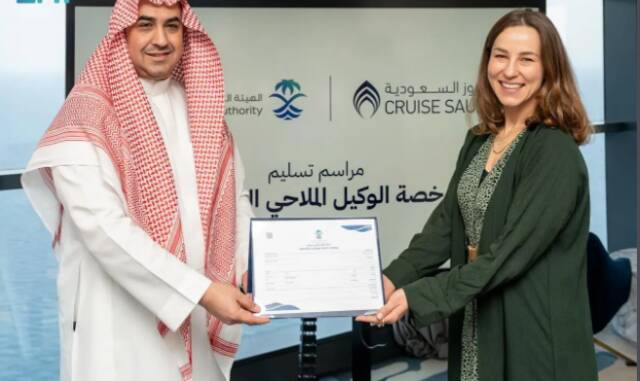 الهيئة السعودية للبحر الأحمر تسلم أول رخصة وكيل ملاحي سياحي لسفن الرحلات السياحية