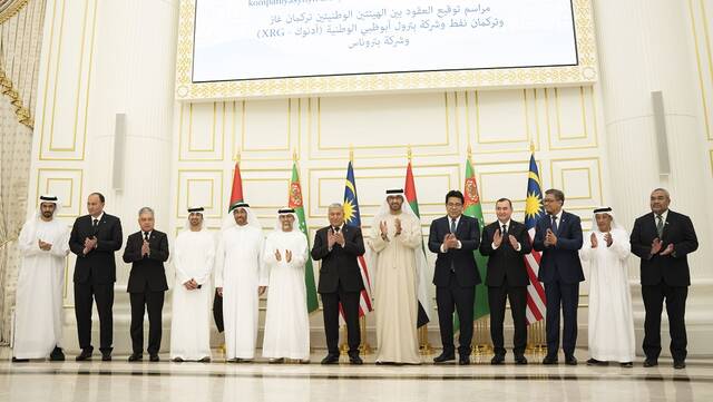 الإمارات وتركمانستان تبحثان تعزيز التعاون الثنائي