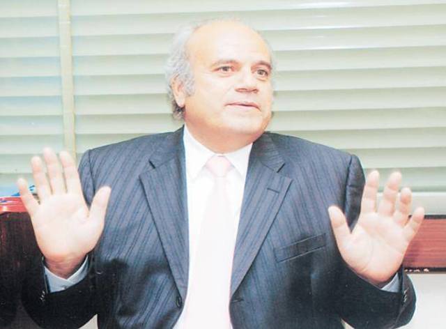 مصادر: إنذار "الرقابة" لـ "علبة " بشراء أسهم "دلتا" إجراء قانوني.. ونجله يبيع ما زاد عن 2% 
