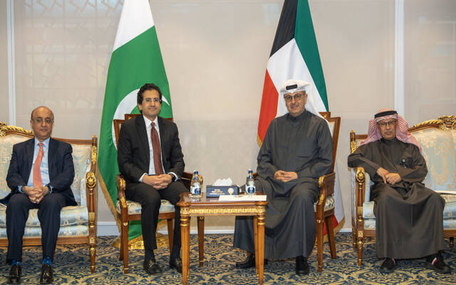 خلال اللقاء