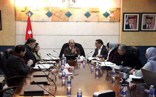 اجتماع حكومي لدراسة إعادة هيكلة قطاعي النقل والطّاقة بالأردن
