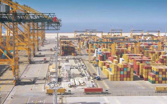 مناطق إيداع حاويات البضائع بميناء الملك عبدالله بالسعودية