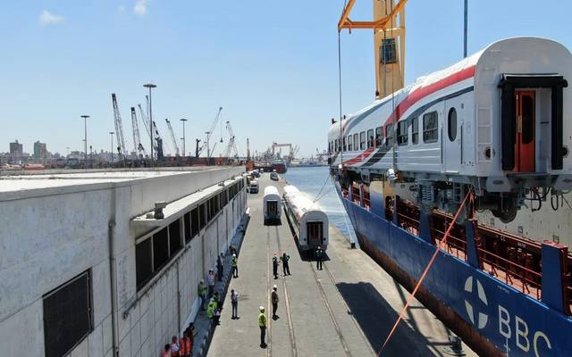 مصر تتسلم دفعة جديدة من صفقة عربات قطارات السكة الحديد