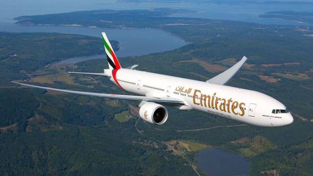 "طيران الإمارات" تبرم صفقات بـ24.4 مليار دولار في "دبي للطيران"