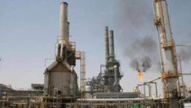 العراق يوقع عقداً مع شركة صينية لإنشاء مستودع للنفط بـ 600 مليون دولار