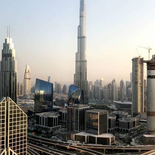 إنفوجرافيك.. دبي ضمن أفضل 10 مدن عالمية للعمالة الماهرة