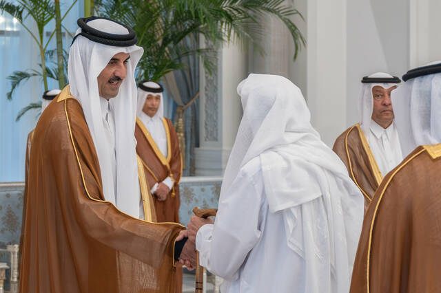 خلال استقبال المعزين