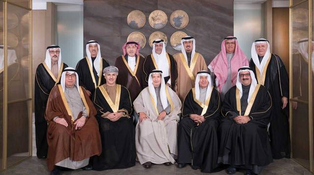 مجلس إدارة إنفستكورب يجتمع للمرة الأولى بالكويت