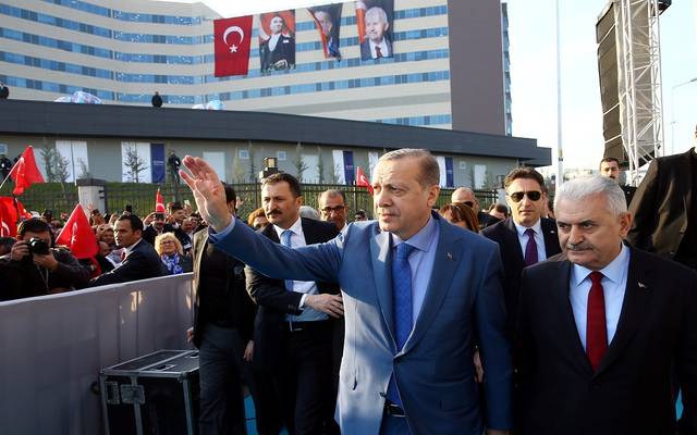أردوغان: معدلات الفائدة في تركيا مستمرة في الهبوط