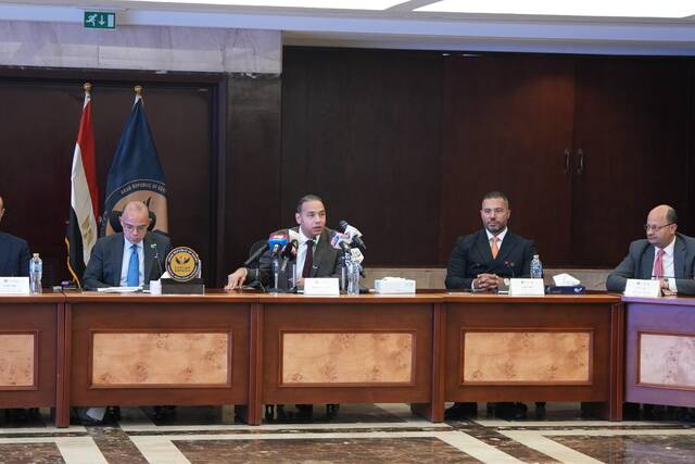 رئيس البورصة المصرية إسلام عزام خلال إطلاق سوق المشتقات