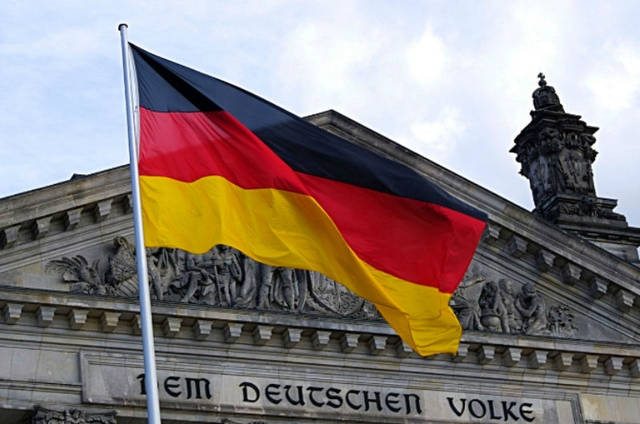 ألمانيا توافق على إعفاء معظم المواطنين من ضريبة التوحيد