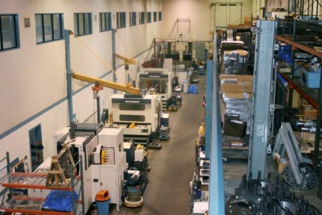 US durable goods orders edge up in August