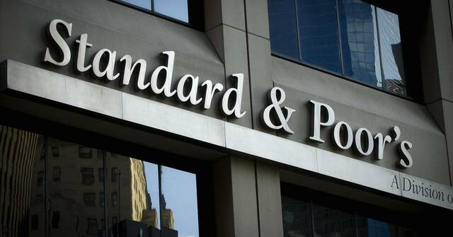 "ستاندرد آند بورز": البنوك السعودية تحتفظ برهون عقارية منخفضة المخاطر