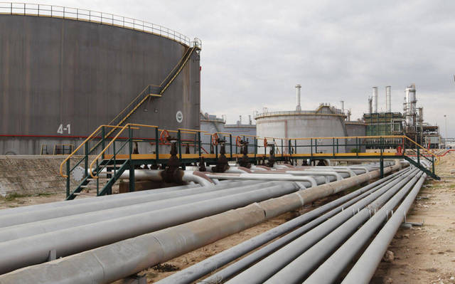 تراجع الخسائر الفصلية لقطاع النفط والغاز الكويتي 53%