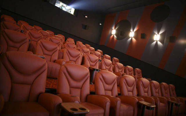 إحدى صالات السينما في البحرين