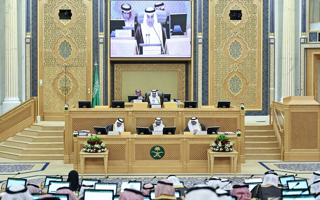 "الشورى" يطالب بمعالجة تحديات المنشآت الصناعية عند تجديد تراخيصها أو دمجها